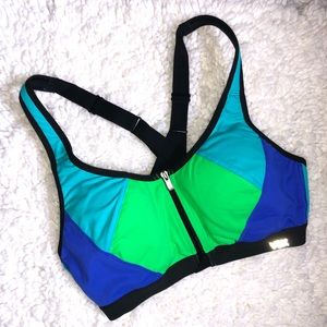 Victoria’s Secret sports bra. Zip-up. NWOT.